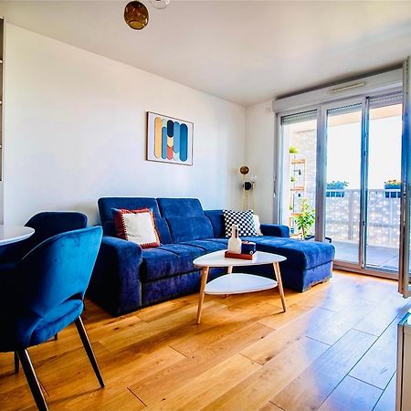 Luxury 2 Rooms Apartment With Balcony Puteaux Luaran gambar