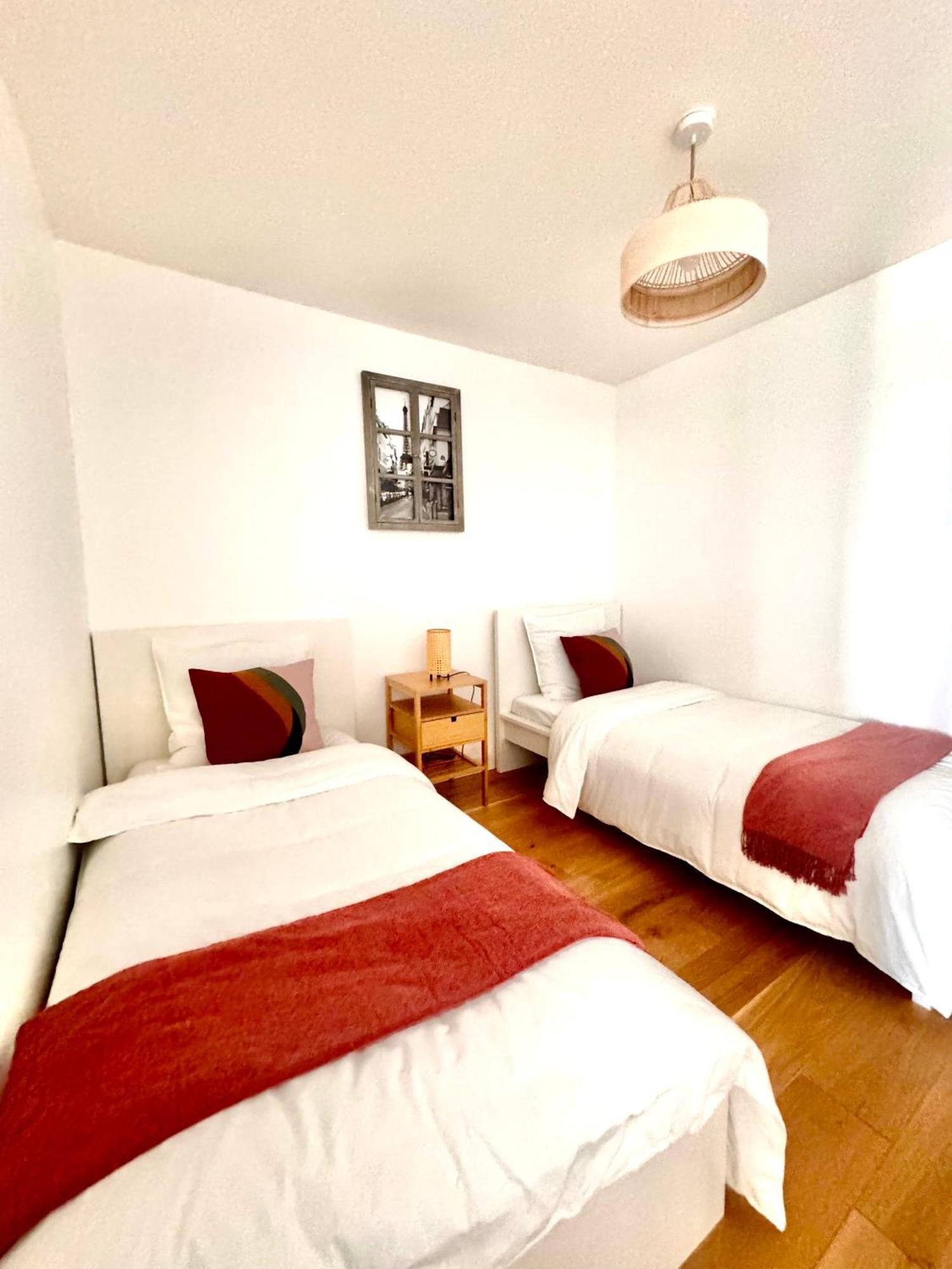 Luxury 2 Rooms Apartment With Balcony Puteaux Luaran gambar